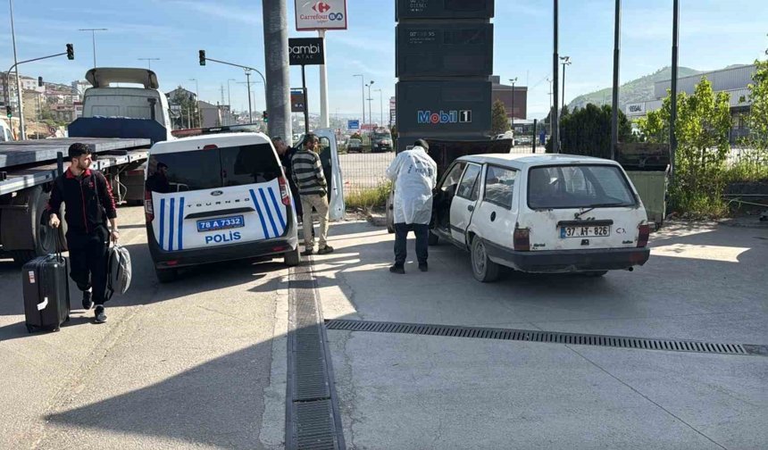 Çalınan otomobil akaryakıt istasyonunda bulundu