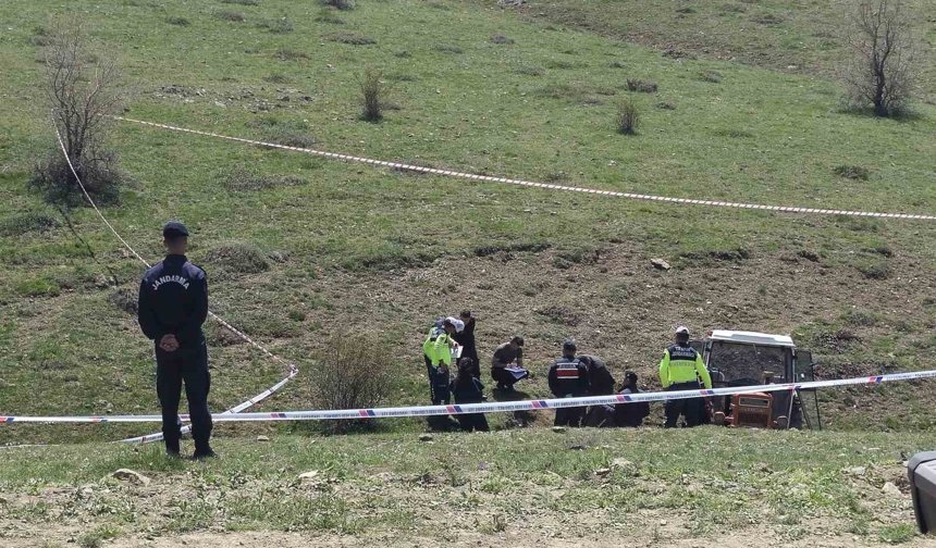 Çorum'da traktör dere yatağına devrildi: 1 ölü, 3 yaralı
