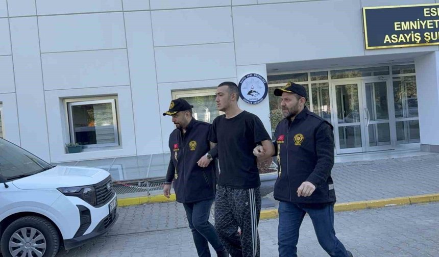 Eskişehir'de 1 kişinin öldüğü bıçaklı kavgayla ilgili 3 şüpheli tutuklandı