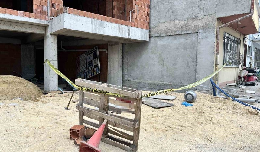 İnşaatta kafasına mutfak tüpü düşen işçi hayatını kaybetti