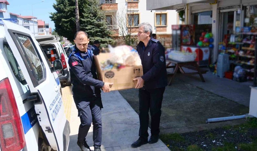 Mahalle bakkalları ve marketlere denetim: Yüzlerce tarihi geçmiş ürün toplandı