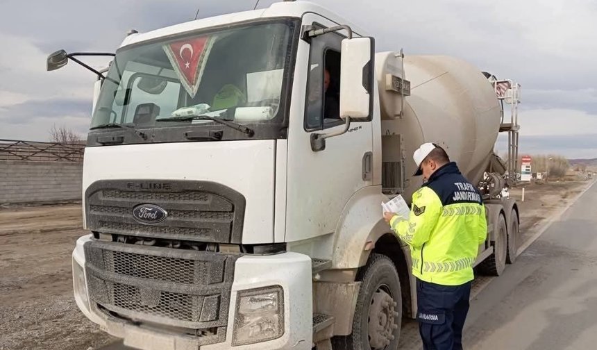 Yozgat İl Jandarma Komutanlığı üç ayda 522 bin 364 kişiyi sorguladı