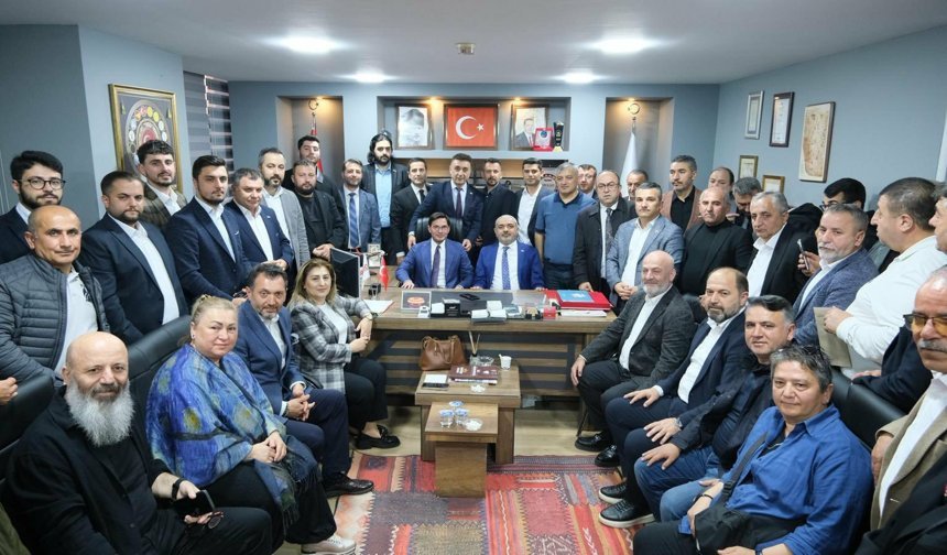 Başkan Yazıcıoğlu’ndan İstanbul’da Yoğun Temas Trafiği