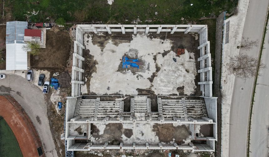 Niksar’da Yarım Kalan Salon Tamamlanıyor