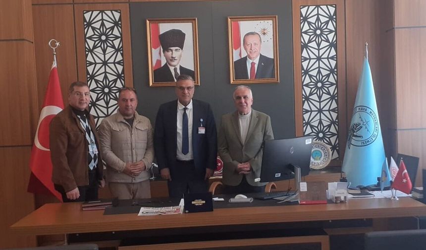 Taş üstüne taş koyanın elini öperiz