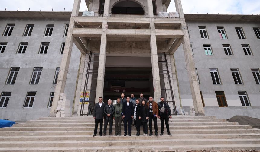 Tokat Valiliği Hizmet Binası’nda Günün Fotoğraflı