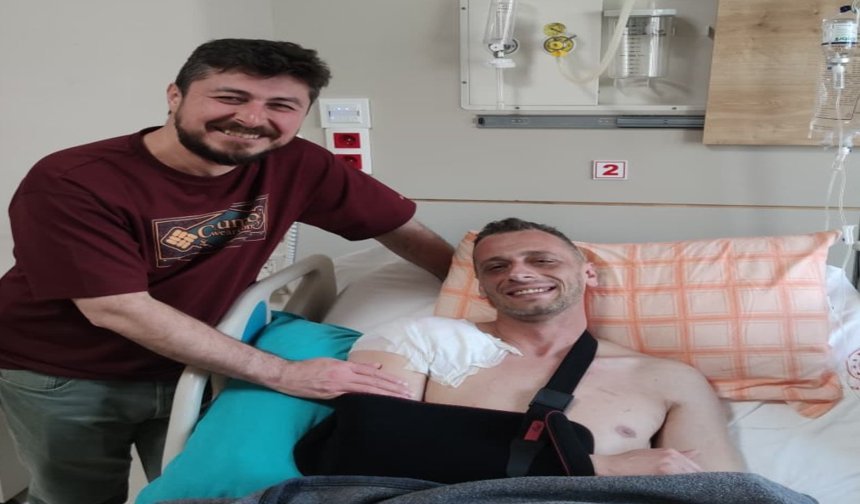 Voleybolun Deneyimli Orta Oyuncusu İçmeğiz Ameliyat Oldu