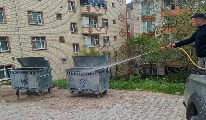 Reşadiye’de Bahar Temizliği! Haşereyle Mücadele Seferberliği Başladı