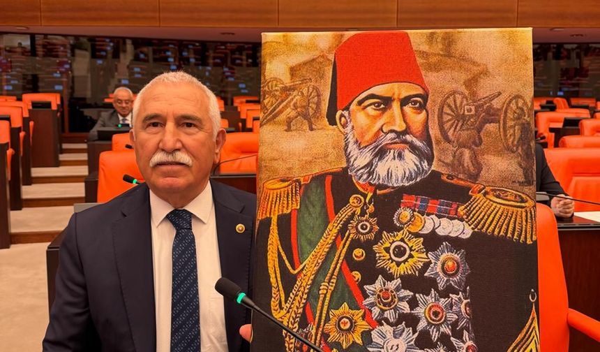 Kadim Durmaz: “Gazi Osman Paşa, Milletin Onurunu Tarihe Kazıdı”