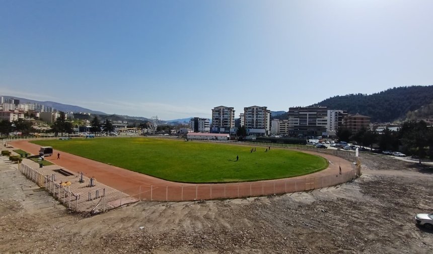 Yıkım Bitti! Gözler Yeni Stadyum İçin İlk Kazmada