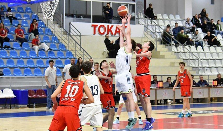 Tokat’ta U14 Türkiye Şampiyonası Şöleni Başladı