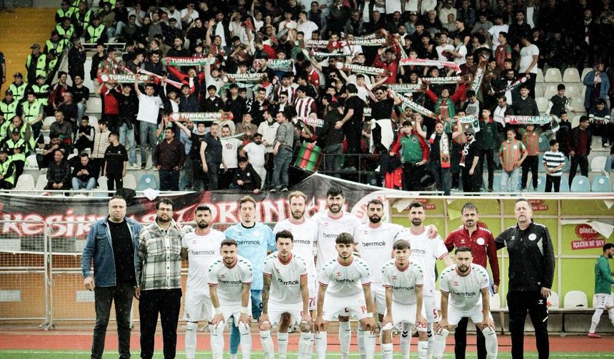 Tokat’ta BAL Baraj Maçında Nefesler Tutuldu! Turhal 60 FSK 5-2 ile Ligde Kaldı