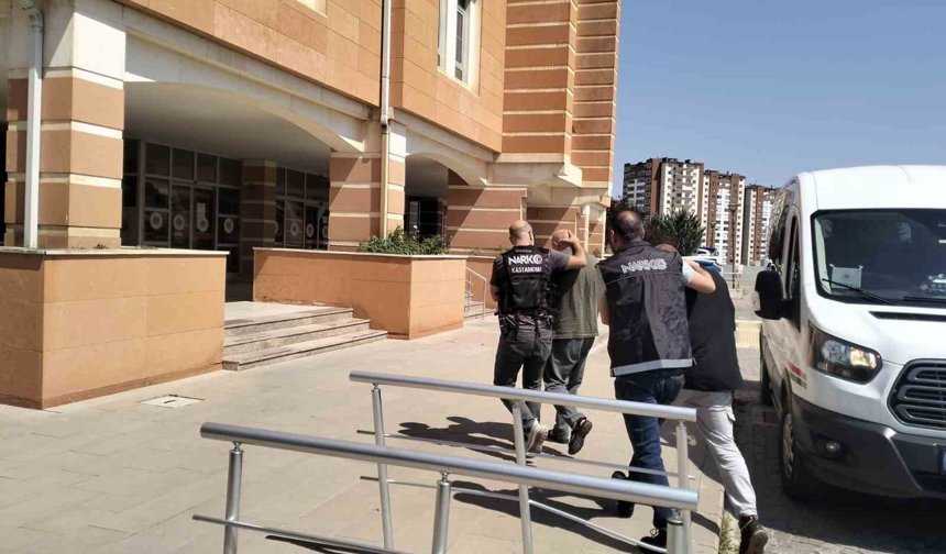 3 milyon TL değerindeki uyuşturucu ham maddesiyle yakalanan sanıklara 18'er yıl hapis cezası