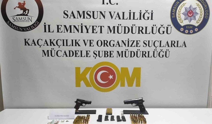 Atakum'da operasyonda silah ve uyuşturucu ele geçirildi