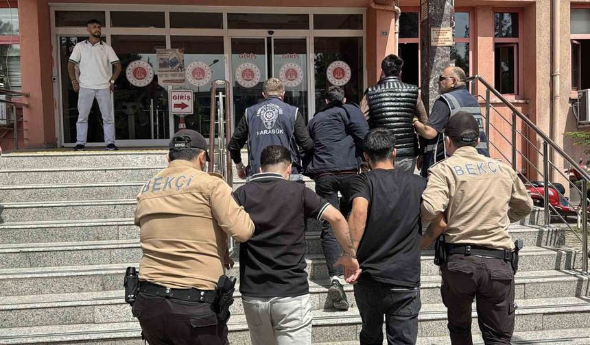 Karabük'teki kavganın nedeni 'yol verme' tartışması çıktı