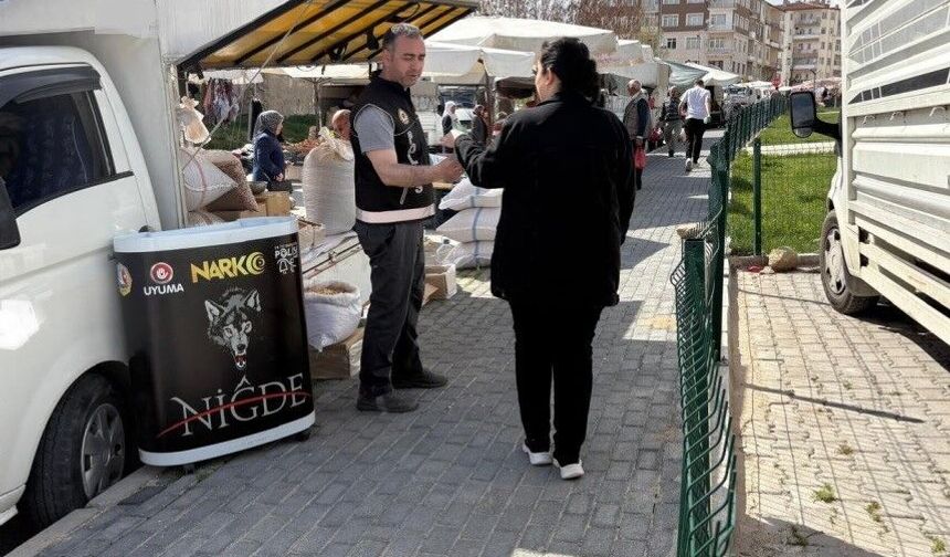 Niğde'de narkotik ekiplerinden bilgilendirme çalışması
