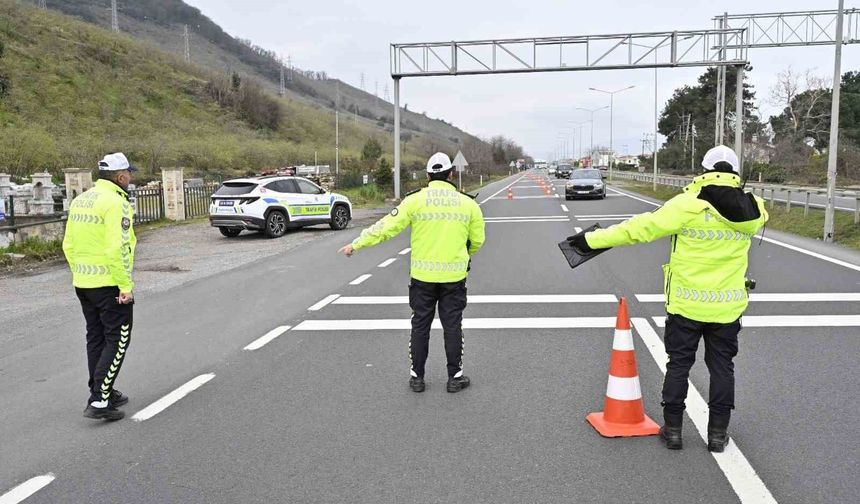 Ordu'da bir haftada 15 binden fazla araç ve sürücüsü denetlendi