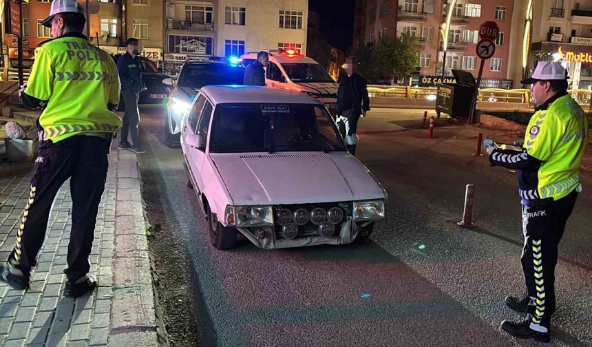 Sigortasız, muayenesiz ve plakasız araç sürücüsüne 12 bin 942 lira ceza