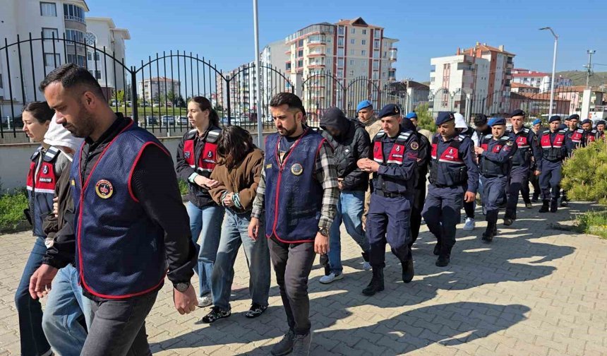 Yozgat merkezli 9 ilde dolandırıcılık operasyonu: 980 milyon lira hesap hareketliliği tespit edildi