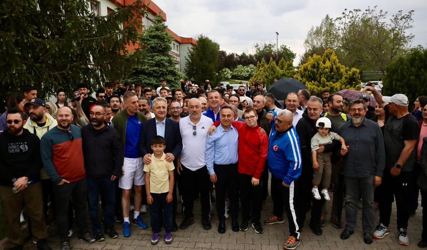 Rektör Yılmaz, Doğa Yürüyüşünde Paydaşlarla Buluştu