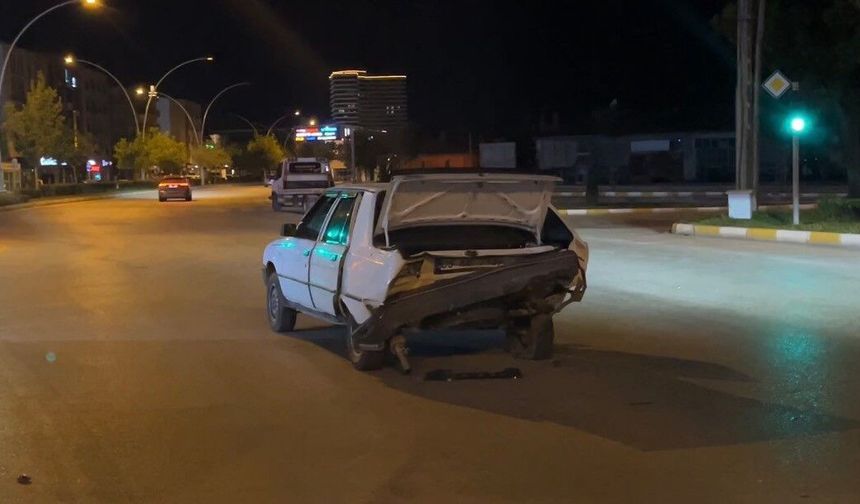 Çorum'da kazaya karışan sürücü aracını bırakıp kaçtı