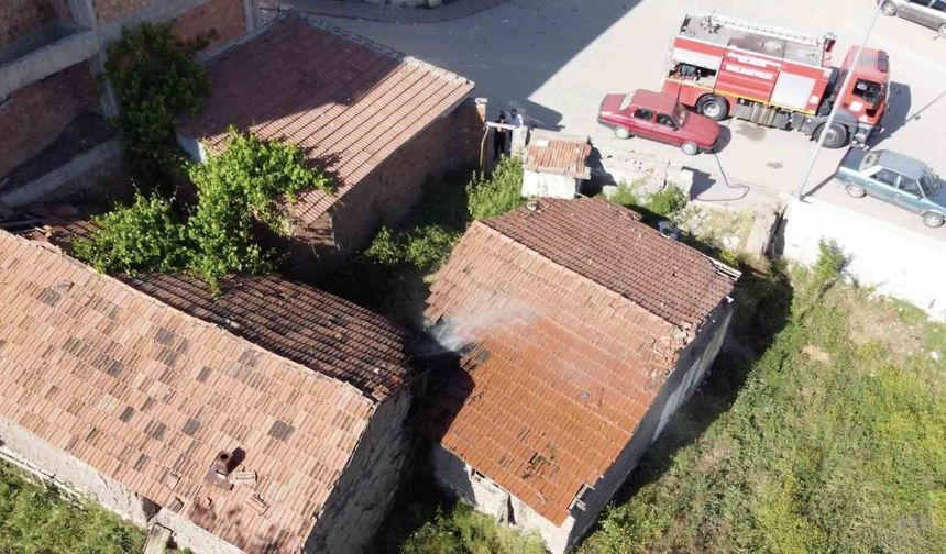 Çorum'da metruk evde korkutan yangın
