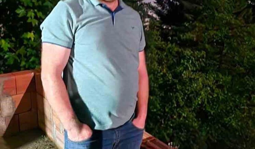 Denizde boğulma tehlikesi geçiren baba kurtarılamadı