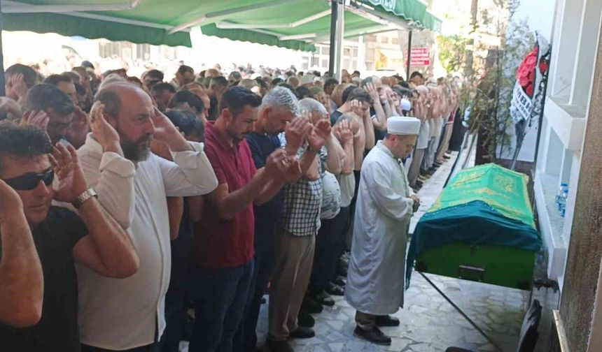 Derbent Barajı'nda ölü bulunan 2 çocuk annesi kadın, son yolculuğuna uğurlandı
