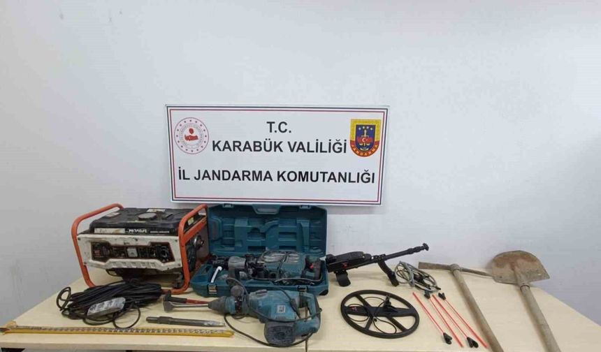 Kaçak kazı ve uyuşturucu operasyonlarında 10 şüpheli yakalandı