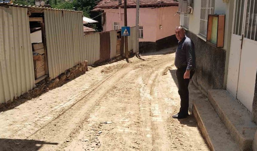 Sel suları köyü esir aldı, maddi hasar meydana geldi