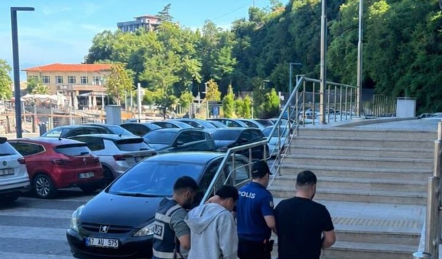 Zonguldak'ta fuhuş operasyonunda 2 tutuklama