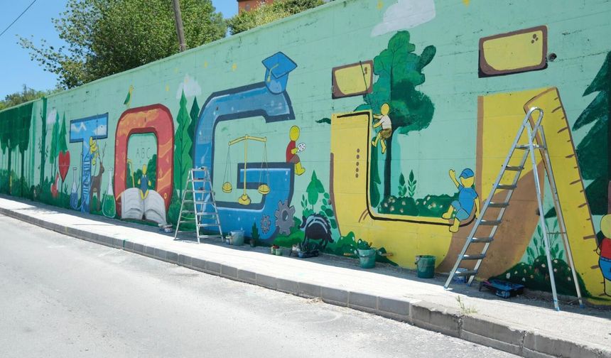 Kampüste Sanat Rüzgarı! Duvarlar TOGÜ’nün Başarılarıyla Renklendi
