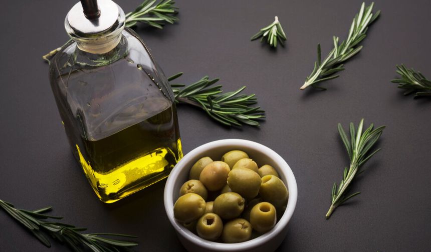 Soğuk Sıkım Zeytinyağı Nedir ve Nasıl Üretilir?