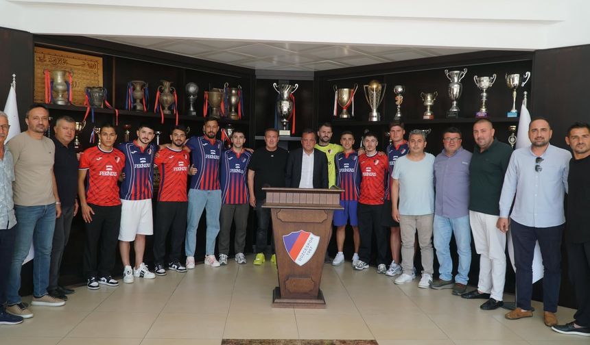Tokat Belediyespor'un Rakibi Düzcespor'dan Transfer Atağı! 12 İmzayla Güçlü Kadro