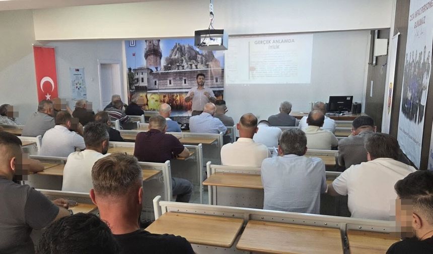 Tokat’ta Anlamlı Seminer! Yükümlülerden "Yardımlaşma" Etkinliğine Yoğun İlgi