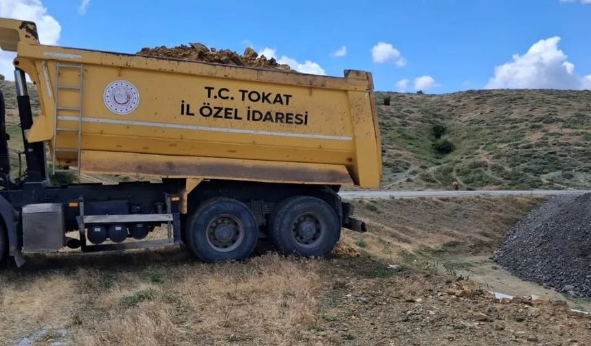 İl Özel İdaresi'nden Tokat'ın Dört Bir Yanında Yol Yenileme Seferberliği