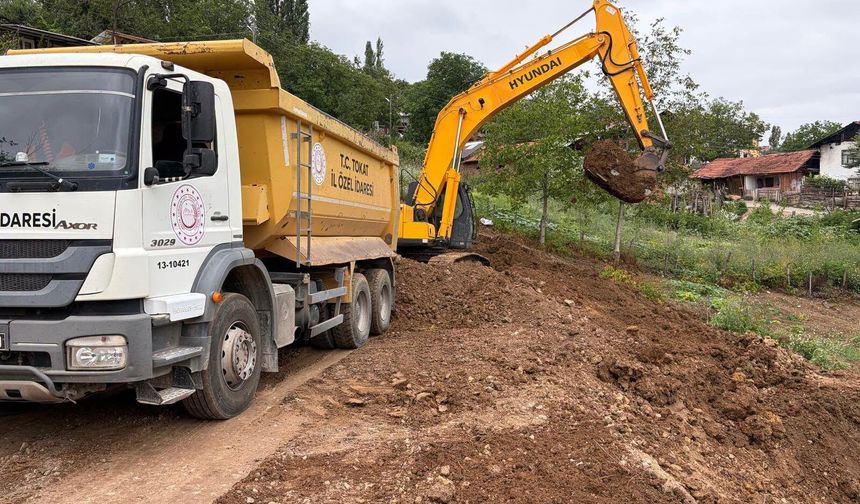 Tokat İl Özel İdaresi Ekipleri 6 İlçede Yol, Su ve Altyapı Çalışmaları Aralıksız Sürüyor