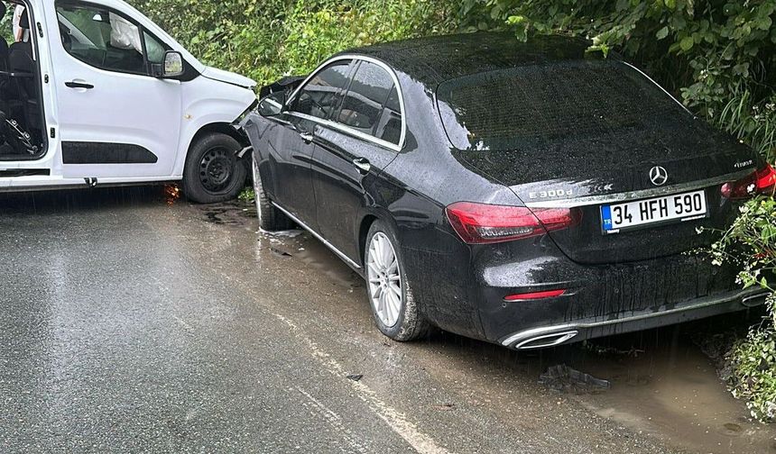Ayder yolunda kaza: 3 yaralı