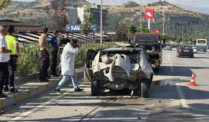 Karabük'te zincirleme kazada 1'i ağır 2 kişi yaralandı
