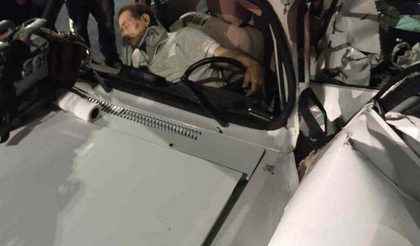 Yeni Zigana Tüneli'nde tır otomobile arkadan çarptı: 1ölü, 2 yaralı