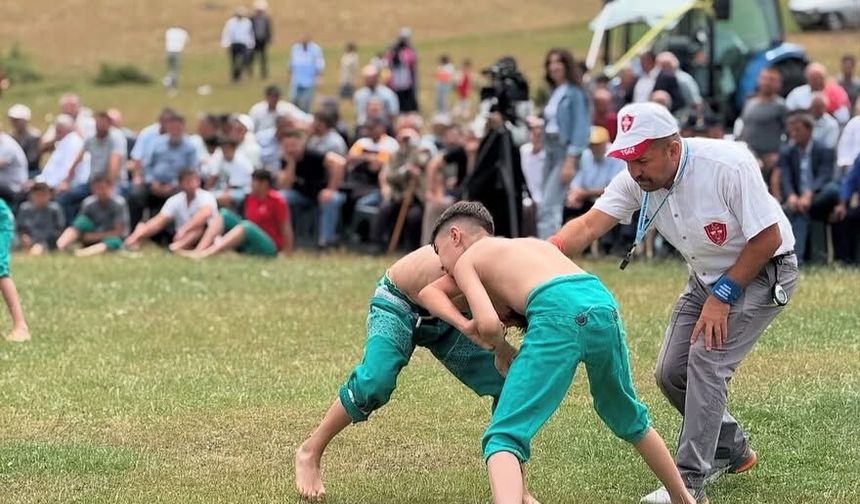 KADIVAKFI KÖYÜ’NDE FESTİVAL VAKTİ