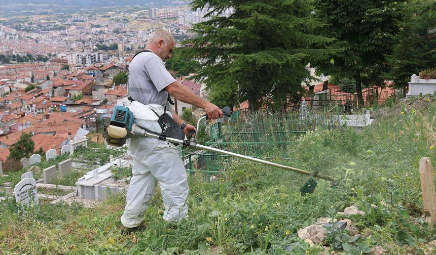 Tokat’ta Mezarlıklara Yoğun Bakım! Başkan Yazıcıoğlu’ndan "Vefa" Vurgusu
