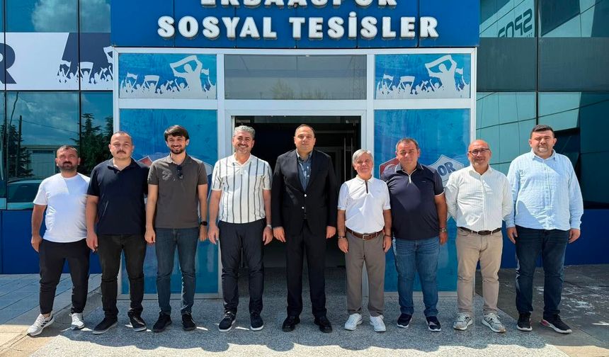 Erbaa Kaymakamı Dr. Remzi Demir’den Efor Çay Erbaaspor’a Moral Ziyareti