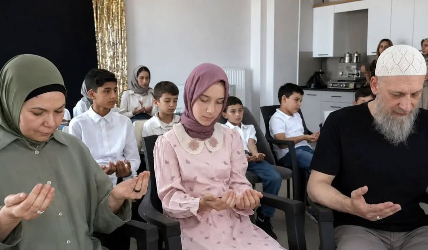 Tokat'ta Türkçe Öğrenmek İçin Gittiği Kur'an Kursunda Müslüman Oldu