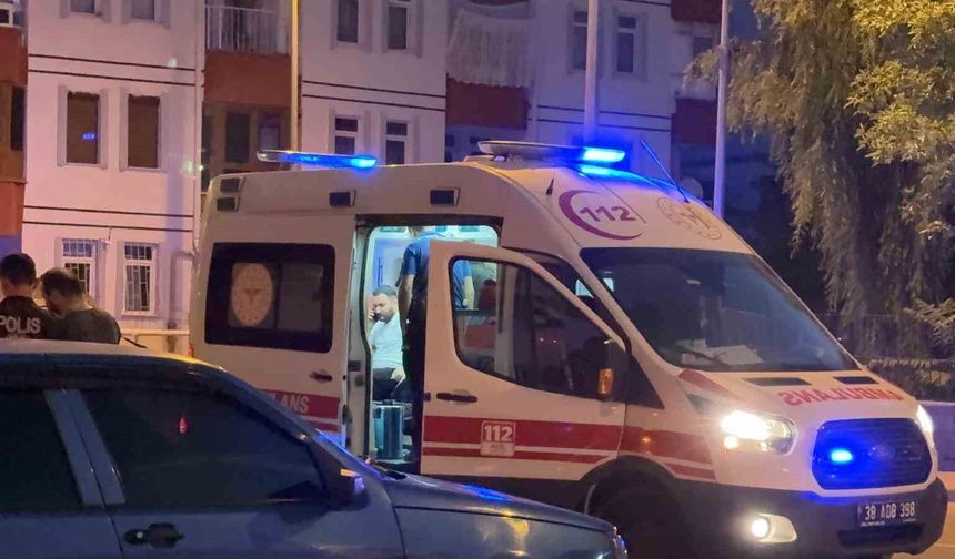 Kayseri'de bacağından bıçaklanan şahıs yaralandı