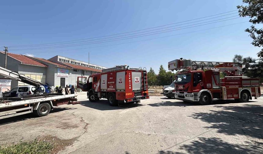 Mantar tesisindeki ilaçlama dumanını yangın zanneden vatandaşlar ekipleri harekete geçirdi