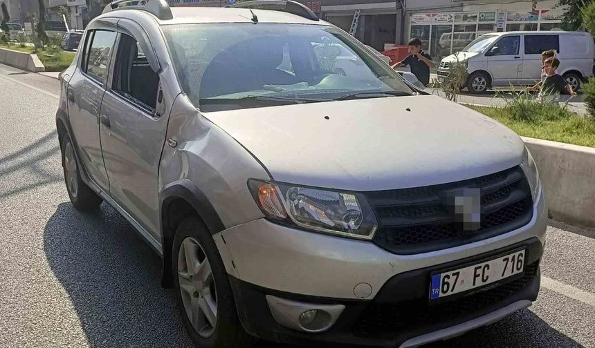 Otomobilin çarptığı yaşlı adam hayatını kaybetti