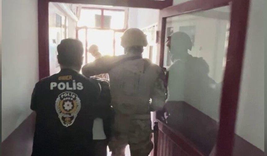 Yasa dışı bahiste kullanılan iki hesabın sahibi tutuklandı