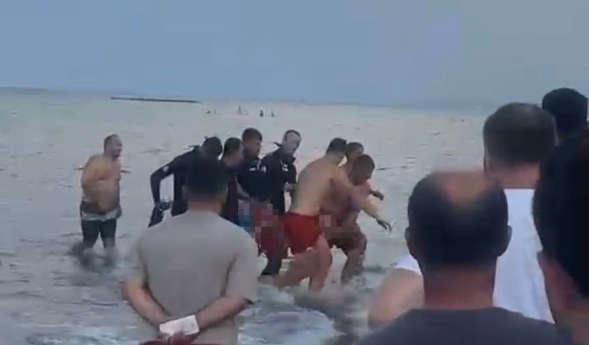 Yeğenini kurtarmak için denize giren şahıs hayatını kaybetti