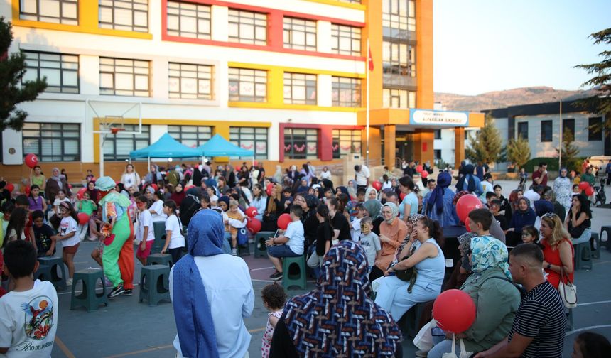 15 Bin Çocuk Unutulmaz Bir Yaz Tatili Yaşadı! Tokat’ta Yaz Mevsimine Mahalle Şenlikleri Damga Vurdu